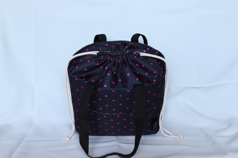 Lunchbag černý s vínovými puntíky