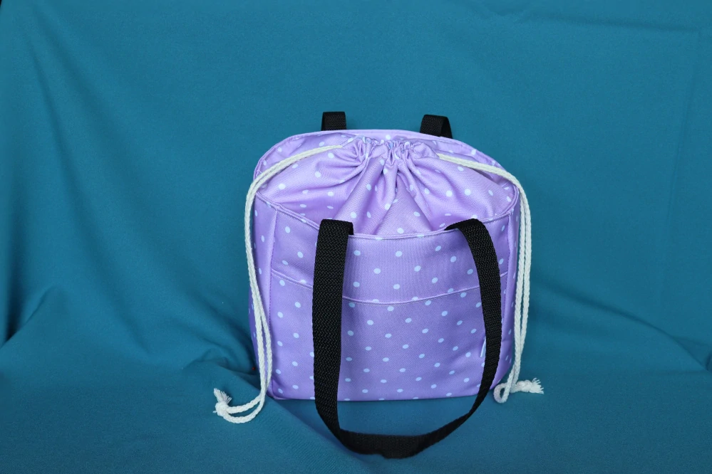Lunchbag sv. fialový s puntíky