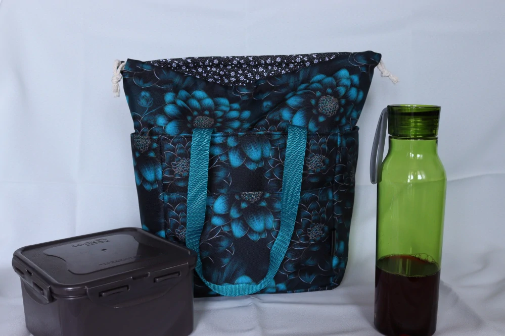 Lunchbag tmavě fialový s puntíky